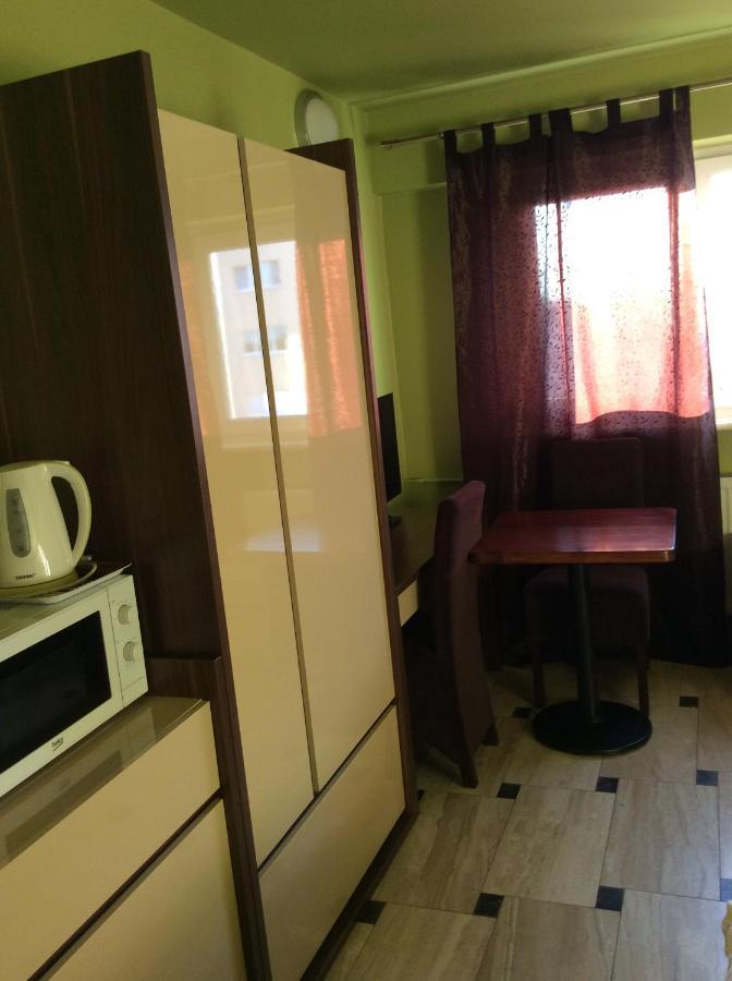 ורשה Mika Rooms Raclawicka 144 & Wislicka 3 Studio - Adults Only מראה חיצוני תמונה