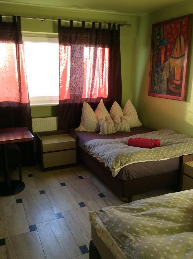 ורשה Mika Rooms Raclawicka 144 & Wislicka 3 Studio - Adults Only מראה חיצוני תמונה
