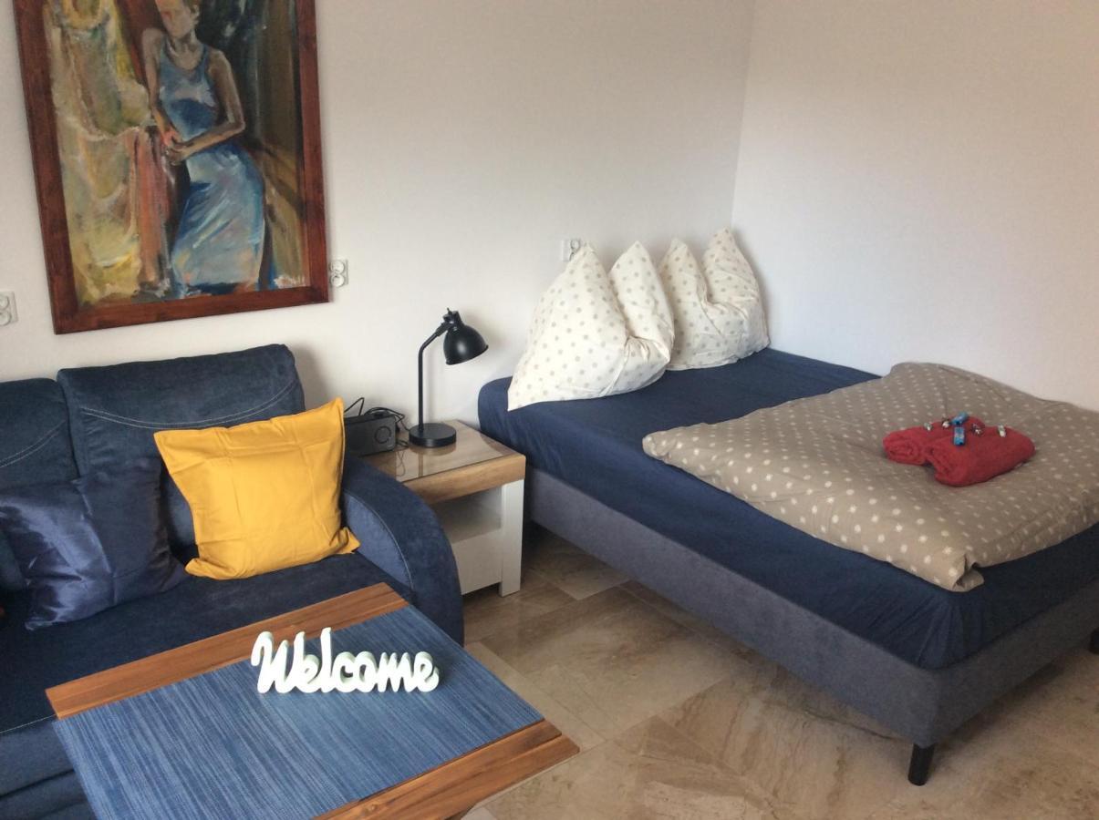 ורשה Mika Rooms Raclawicka 144 & Wislicka 3 Studio - Adults Only מראה חיצוני תמונה